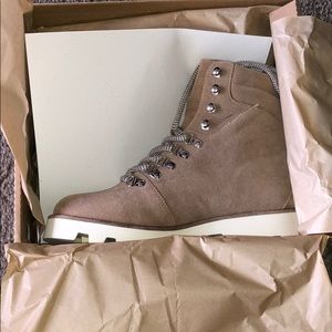 Mi.iM khaki Arlene boots